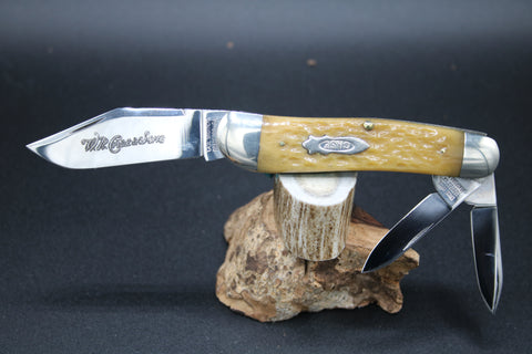 Case Classic 63043-1/2 Genuine Green Banana Bone Whittler. Bomb Shield.