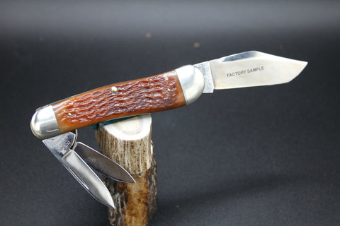 Case Classic 63043-1/2 Genuine Rogers Bone Whittler. Bomb Shield.