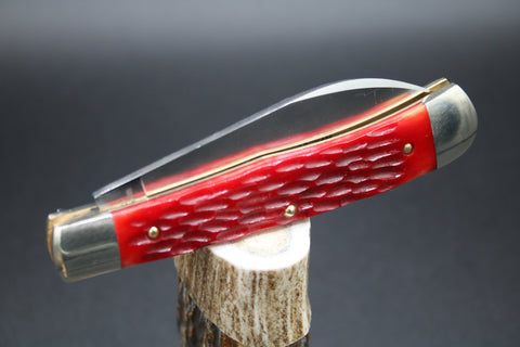 Cooper Cutlery W5119 Red Jigged Bone Weed & Company Trapper.