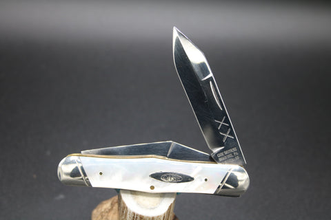 Case Classic #2046J Genuine Pearl Swell Center Moose. One of 5 Issued.